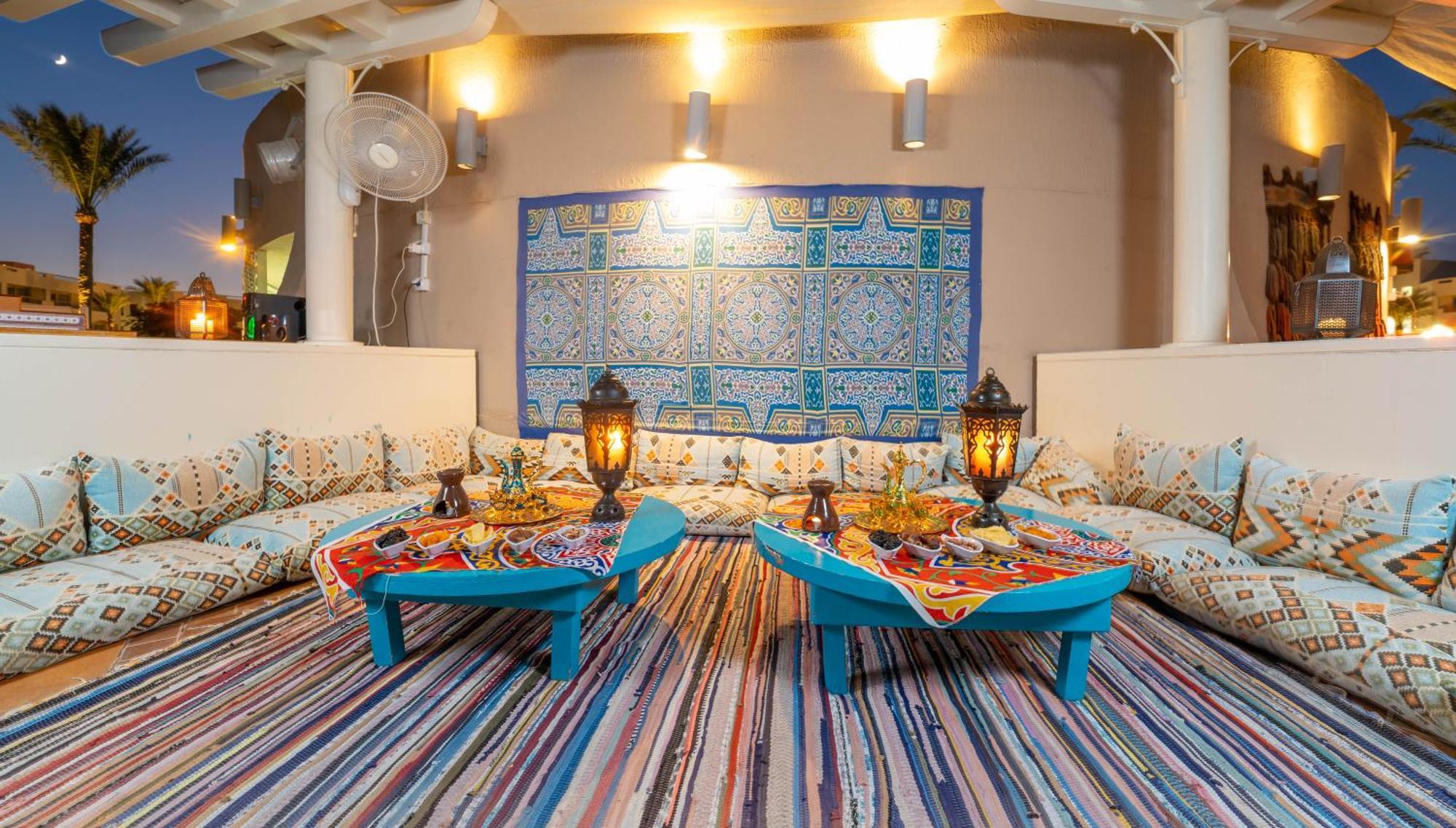 Aurora Oriental Resort Sharm El Sheikh Buitenkant foto A shisha lounge in Dubai